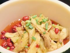 -川流不息·地道川菜·小龙虾(新松江路店)