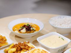 -老乡鸡(上海白玉兰广场店)