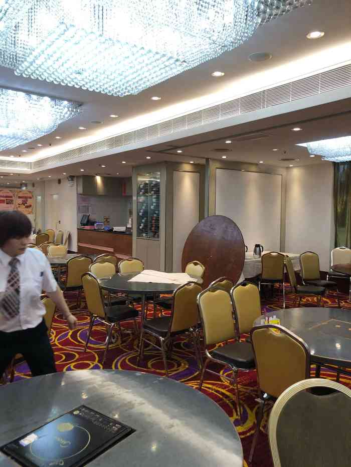 新光宴会厅-"住在北角,周边的经济型饭店吃得也差不多了.