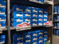 -观澜湖新城运动奥莱区