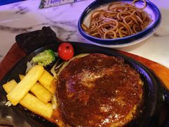 肉眼扒-JUKEBOX玖部音乐餐厅(华侨城店)