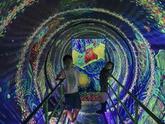 -上海梵高星空艺术馆(南京路旗舰店)