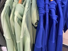 -lululemon(比斯特购物村店)