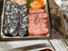 -山野的朋友露营炭火烤肉