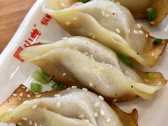 牛肉鍋貼-小姜锅贴(凤凰街店)