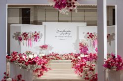 -艾米婚纱&婚礼策划