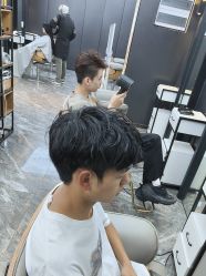 -藤野造型·专业烫染店