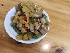 -邱芳粉店(迎宾大道旗舰店)