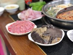 纯鲜毛肚-储奇门鳝鱼火锅(总店)