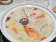 -三人行骨头王火锅(长寿店)