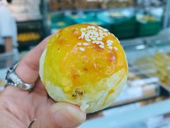 豆沙蛋黄酥-闻酥园(青羊区人民中路店)