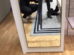 -STUART WEITZMAN(静安嘉里中心店)