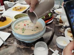 -南京悦客假日酒店