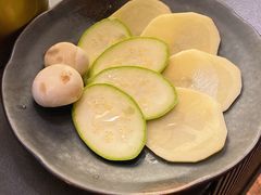 -铭牛烧肉·和牛海鲜自助(高新月牙湖店)
