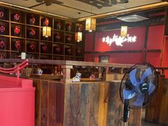 -先启半步颠小酒馆(白麓里店)