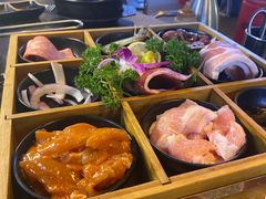 -松渡·鲜肉泥炉烤肉(时代天街店)