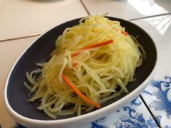 手切黑龙江寒地土豆丝-东方饺子王(大屯路店)
