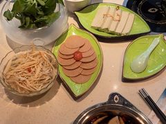 -一叶一世界·素食餐厅(锦华万达店)
