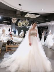 -艾米丽婚纱礼服