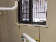 -登特口腔医院(鼓楼东街口店)
