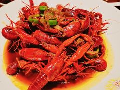 -茸梅路右拐龙虾-农家菜(松江店)