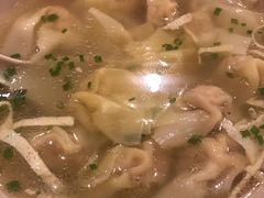 鲜肉小馄饨-东泰祥生煎馆(陕西南路店)