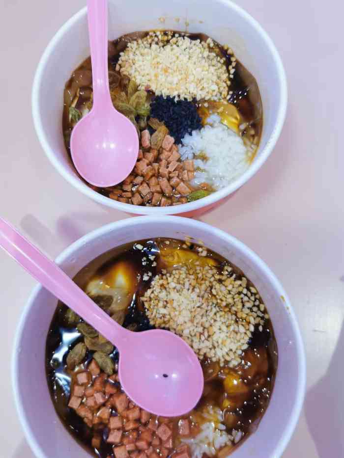 靖公主豌杂酸辣粉(西单华威约饭街店)-"他家小酥肉确实好吃一共来了三