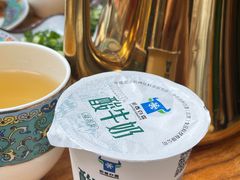 -毛辣果·贵州红酸汤牛肉火锅(西单店)