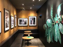 -星巴克(宁波东门银泰店)