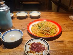 -泥糊破店小酒馆·团建聚餐(南京西路店)