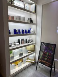 -F.N冻龄皮肤管理中心