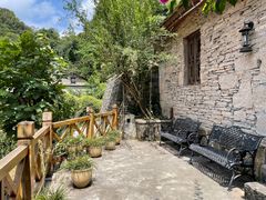 -高荡千年布依古寨旅游景区