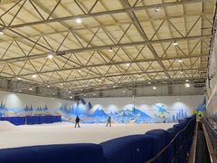 -乔波室内滑雪场