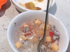 -江渔儿酸菜鱼(奥园广场金发购物中心店)