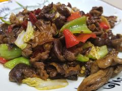-玛拉沁艾力手把肉蒙餐