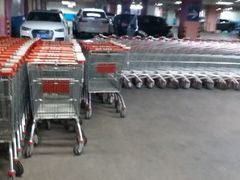 -大润发·停车场