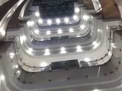 旋转电梯-新世界大丸百货