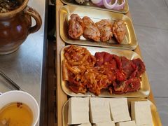 -阿昌白族石板烧·菌锅(大理古城店)