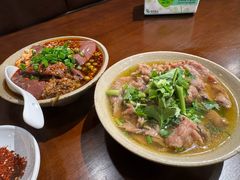 -谢老五跷脚牛肉·非遗传承店