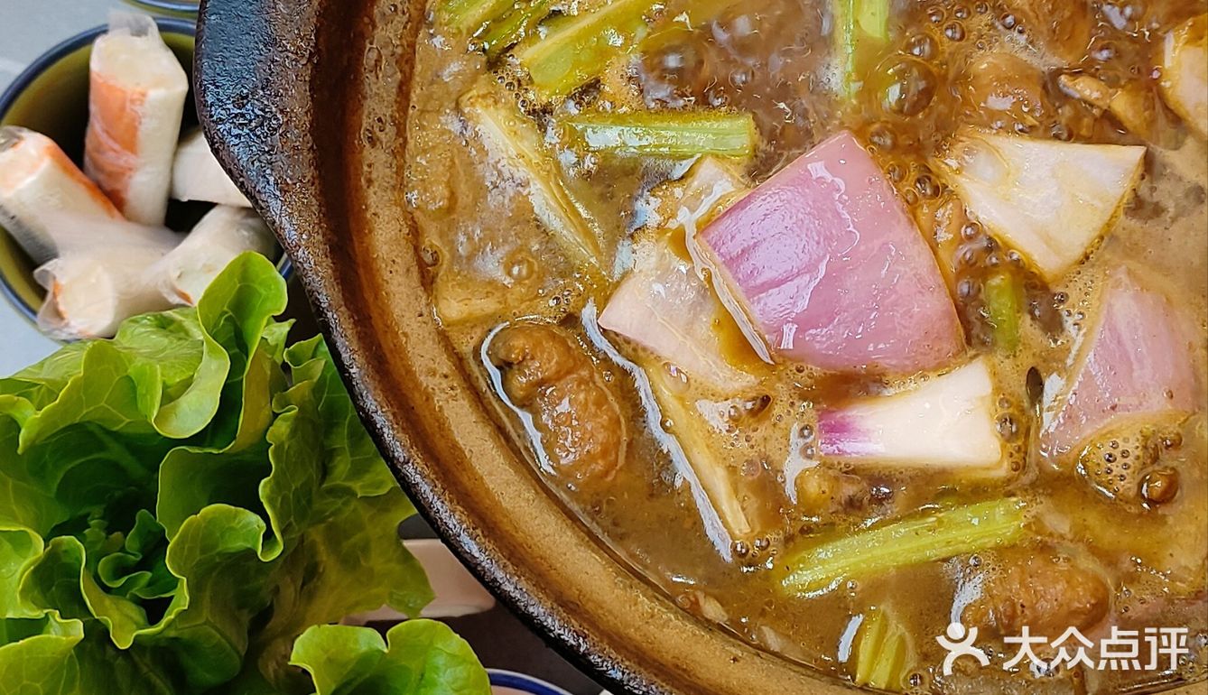 刘阿妹.鸡煲小火锅