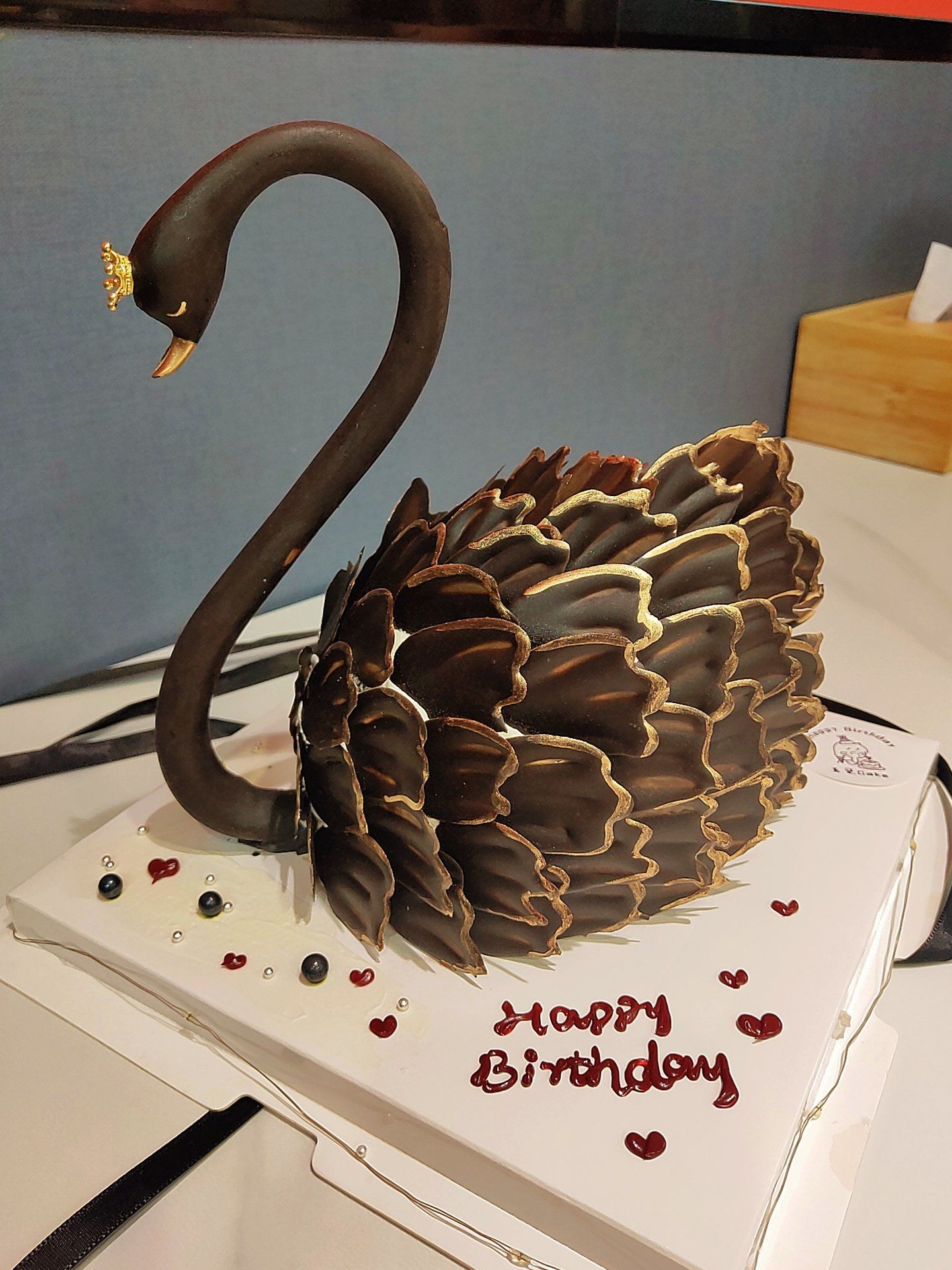 也算是见过黑天鹅蛋糕啦!