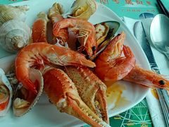 -亚洲国际大酒店·云顶阁旋转自助餐厅