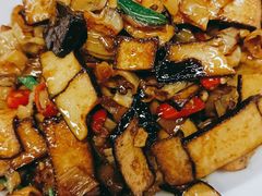 -爱碗亭·鲜炒湖南菜(壹城中心店)