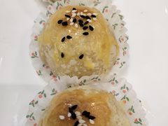 爆浆芝麻酥-潮珍苑海鲜粤菜酒家·广式茶点·宴请(临江大道店)