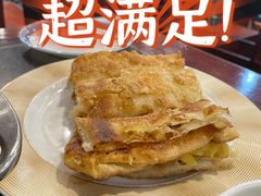 菠萝香蕉混合飞饼-老来福·非遗酸汤兔(凯旋路店)