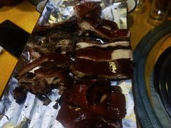-东方之猪四更烤乳猪(金垦总店)