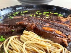 -小龙大肉面馆
