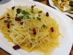 -严记小天府酸菜鱼(西四路店)