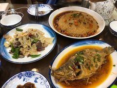 -缘来聚·徽菜名店(黄山宏村店)