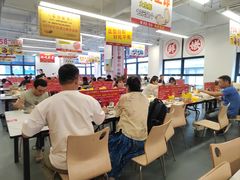 -罗二娘·鲜切牛自助火锅(罗湖东门步行街店)